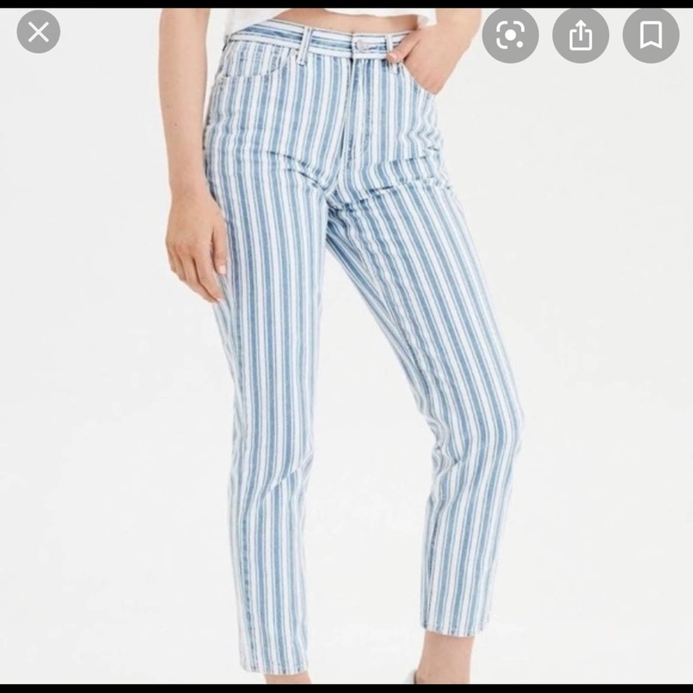 A&E mom jeans! Excellent condition great look!